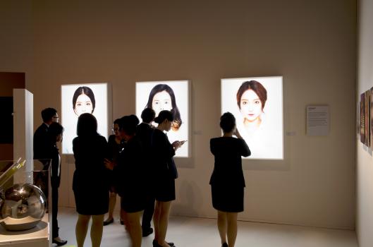 ARTSCIENCE MUSEUM SINGAPORE / May - October 2017, HUMAN+, FAKE i REAL ME SERIES